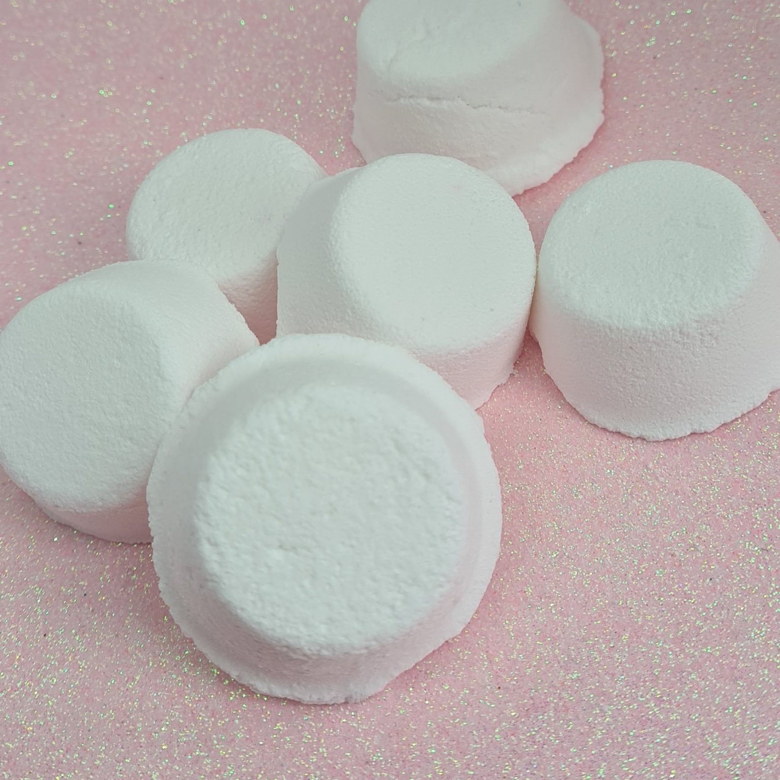 Mop Bombs Em's at 27